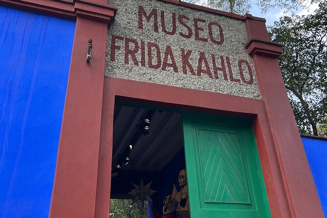 Ticket Museum Frida Kahlo and tasting in Coyoacan Market - Why this pairing works in Coyoacán