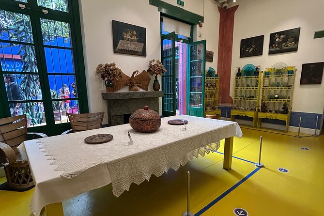 Ticket Museum Frida Kahlo and tasting in Coyoacan Market - Entering Frida Kahlo’s Blue House