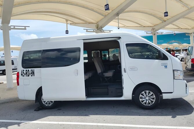 Transfer from Cancun airport to Cancun hotel zone 1 to 8 people - What the $69 Cancun transfer actually gives you