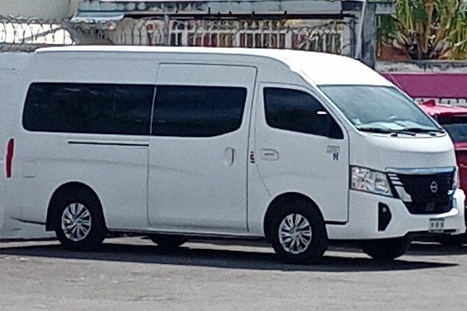 Transfer from Cancun airport to Cancun hotel zone 1 to 8 people - Finding the right pickup area at Cancun Airport