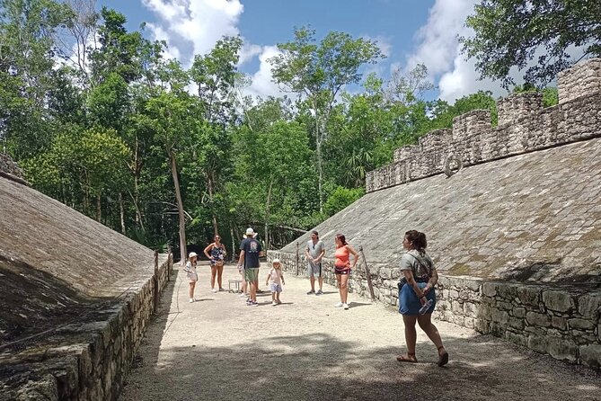 TULUM/COBA in small group - Guide language and the value of personal explanation