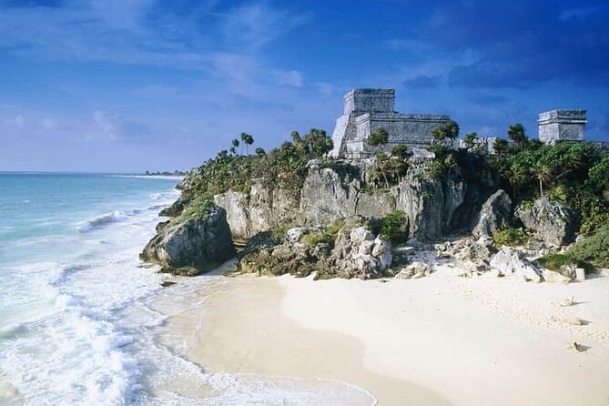 Tulum Express - Entering the Walled City With a Guide