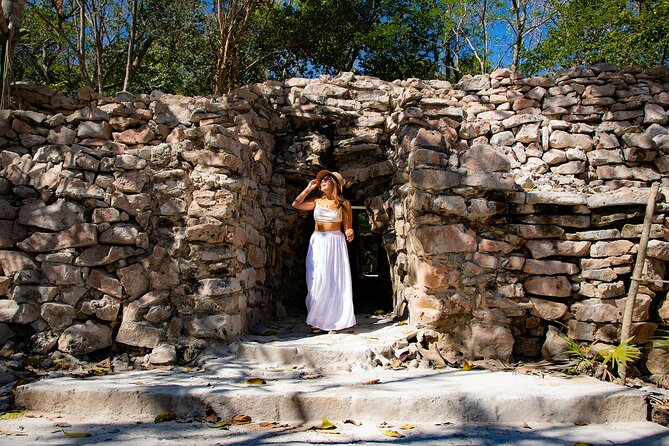 Tulum Guided Tour, Magical Cenote, Lagoon Snorkeling and Beachside Lunch - Tulum: dramatic ruins, limited free time