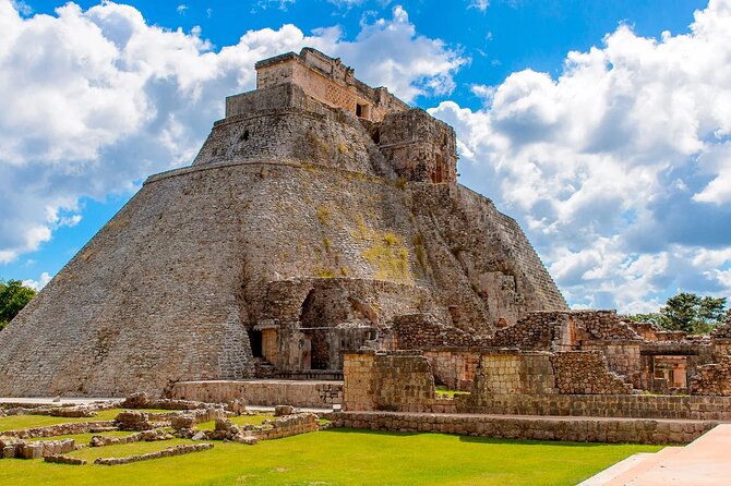 Uxmal and Kabah Ruins Tour with Chocolate History - Lunch is included, but expectations should stay practical