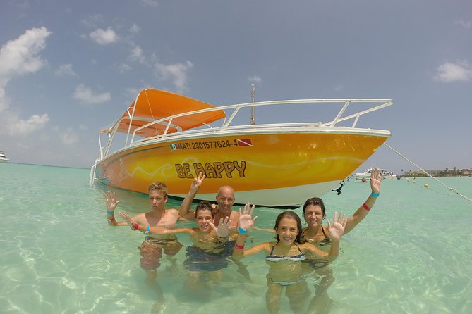Whale Shark Tour from Cancun, Playa del Carmen, Tulum and Riviera Maya - The whale shark encounter near Isla Contoy