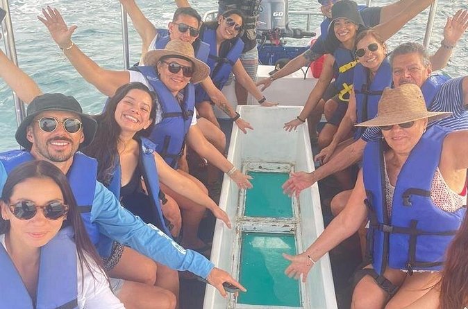 Whale Watching Tour with Arch and Beach in Cabo San Lucas - Passing the Arch of Cabo San Lucas