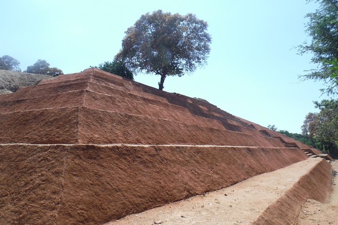 Xihuacan Culture and Archaeology Tour - Edificio B, the brick pyramid, and the view