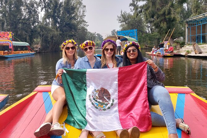 Xochimilco & Mexican Party with Guacamole & Unlimited Drinks - Families, celebrations, and group atmosphere