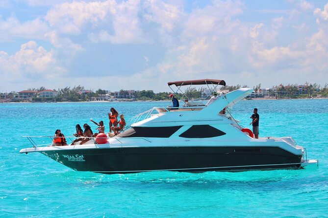 Yacht 48ft Rental in Cancun for up to 15 people - What the Cancun Bay cruise feels like