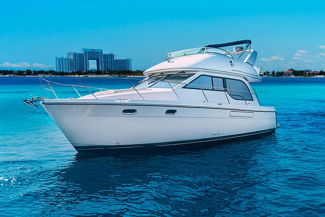 Yacht Meridian 40FT Best Private Rental in Cancun - What kind of Cancun outing is this?
