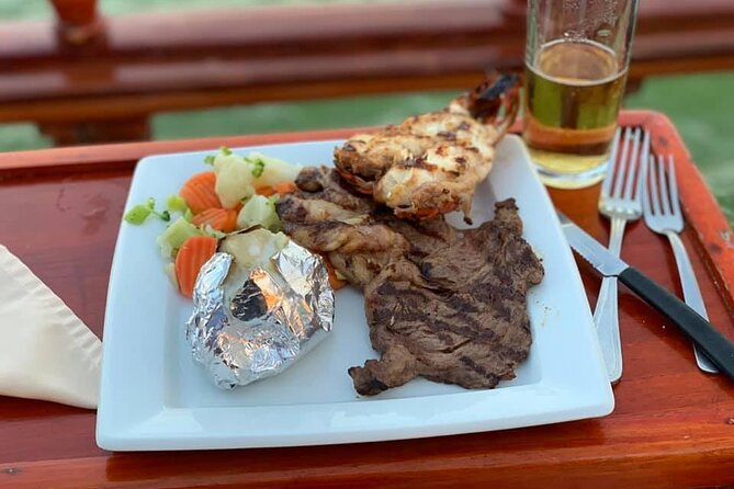 Your Romantic Dinner in Cancun, includes national open bar and live music - Boarding the old-style galleon
