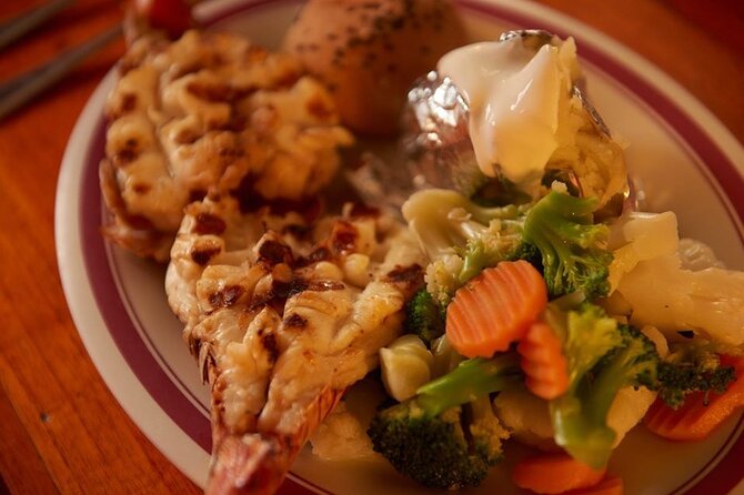 Your Romantic Dinner in Cancun, includes national open bar and live music - Is $95 per person a good value?